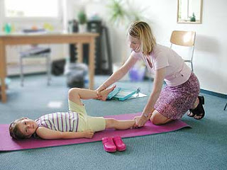 Paciente com paralisia cerebral tem direito a tratamento multidisciplinar