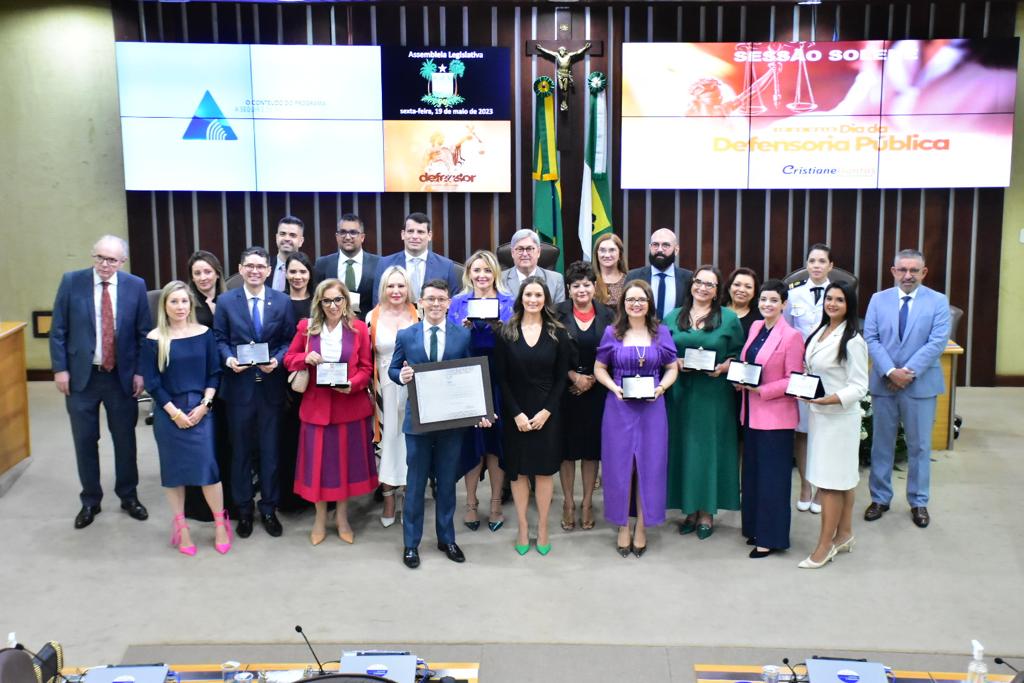 Dia do Defensor é celebrado com homenagens na Assembleia Legislativa