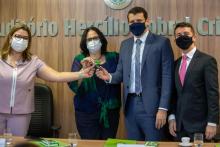 Entrega Van dos Direitos